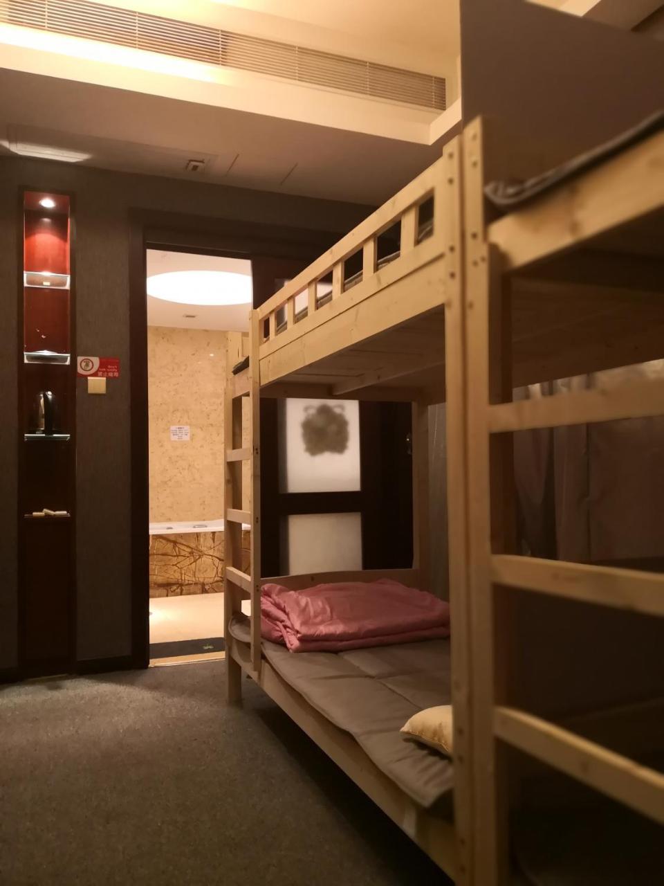 Best Cat Hostel Гуанчжоу Екстер'єр фото